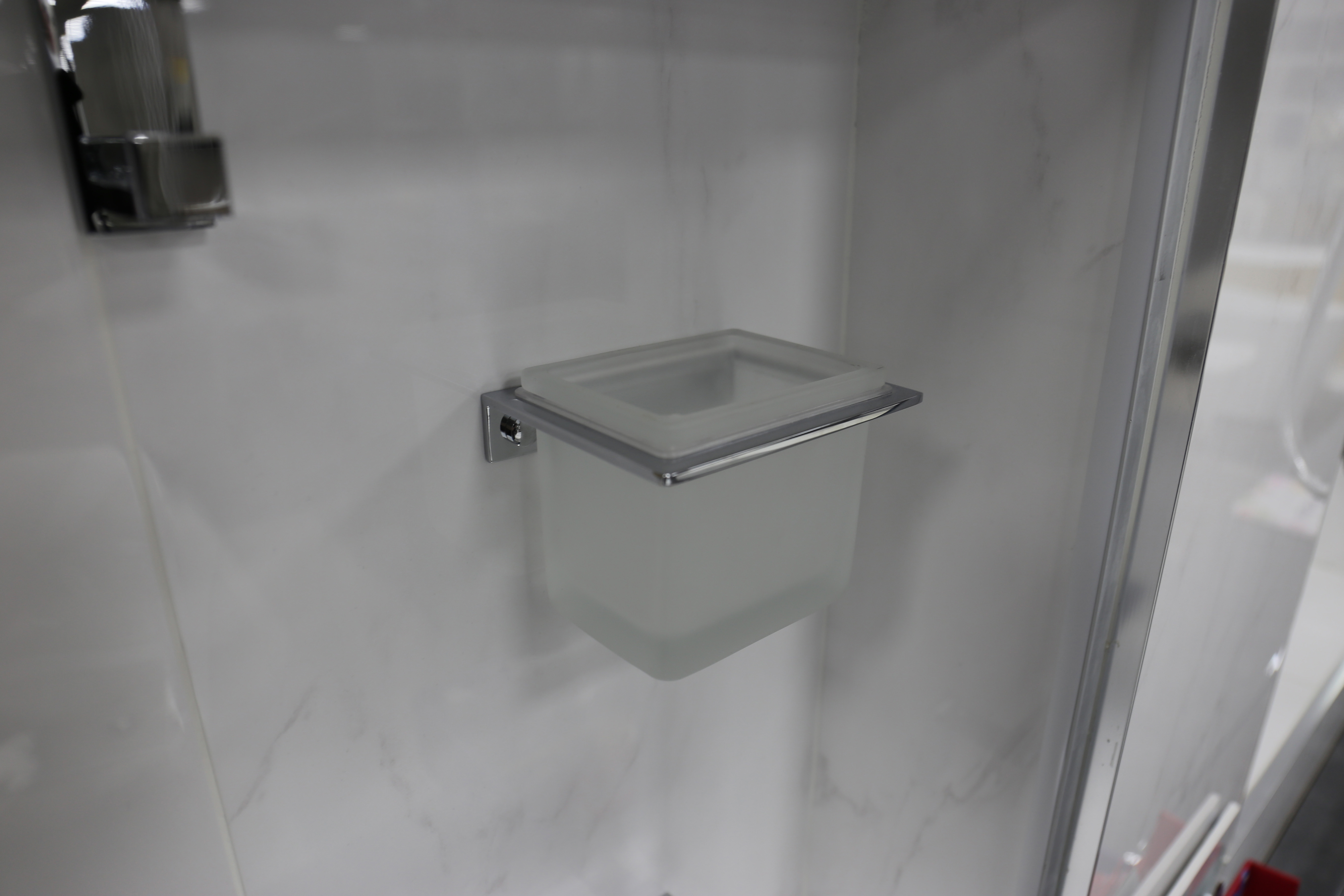 Chrome Square Bathroom Accessories Range Wall Hung Anti-Rust Toilet Roll Holder - Picture 11 of 16