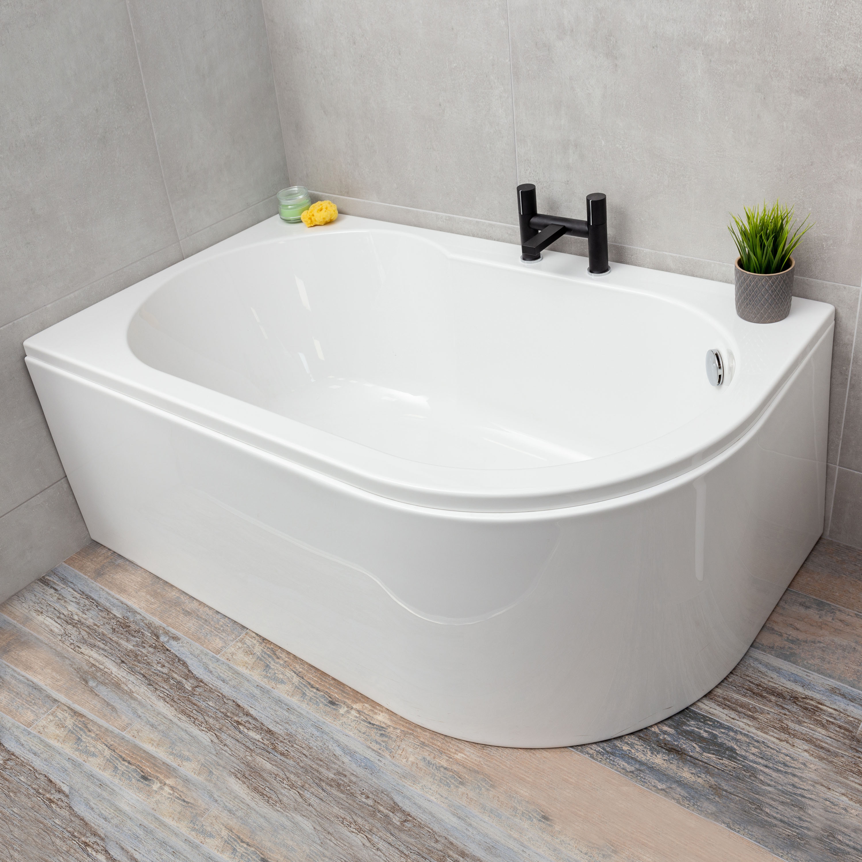 Diva Super Strong Acrylic Corner Shower Bath White Gloss Soak Bath Tub 1550mm - Picture 4 of 12